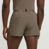 Pantaloncini da uomo Outpace 2,5″ con spacco Pantaloncini da uomo Outpace 2,5″ con spacco
