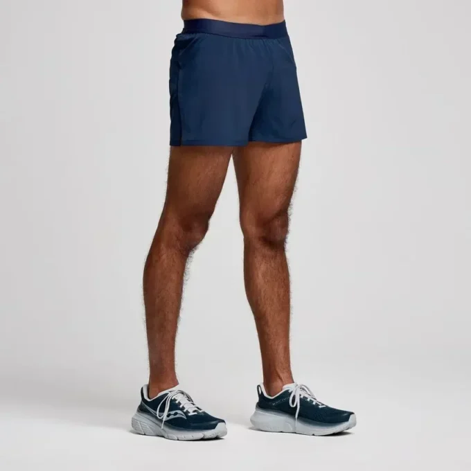 Pantaloncini da uomo Outpace 2,5″ con spacco Pantaloncini da uomo Outpace 2,5″ con spacco