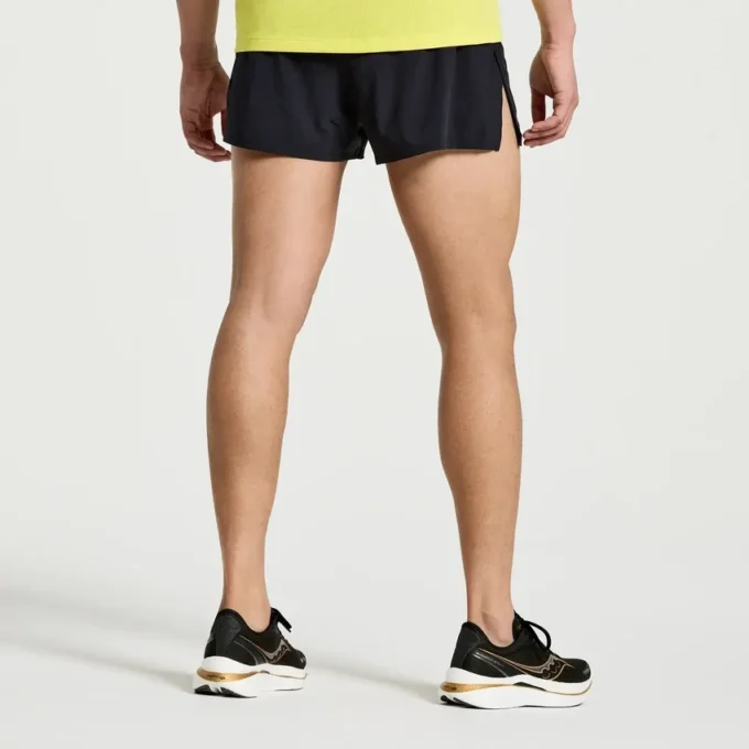 Pantaloncini da uomo Outpace 2,5″ con spacco Pantaloncini da uomo Outpace 2,5″ con spacco