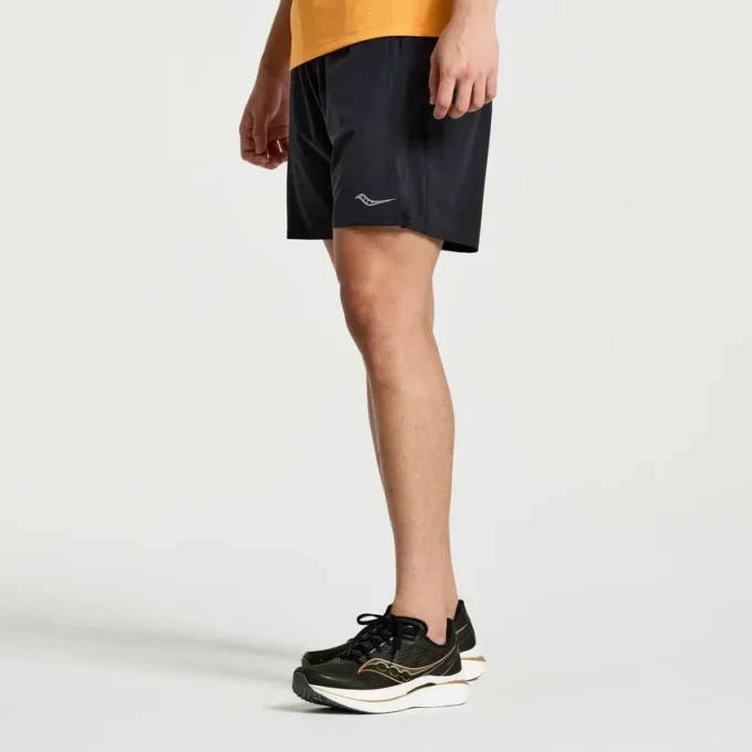 Pantaloncini Outpace 7″ da uomo